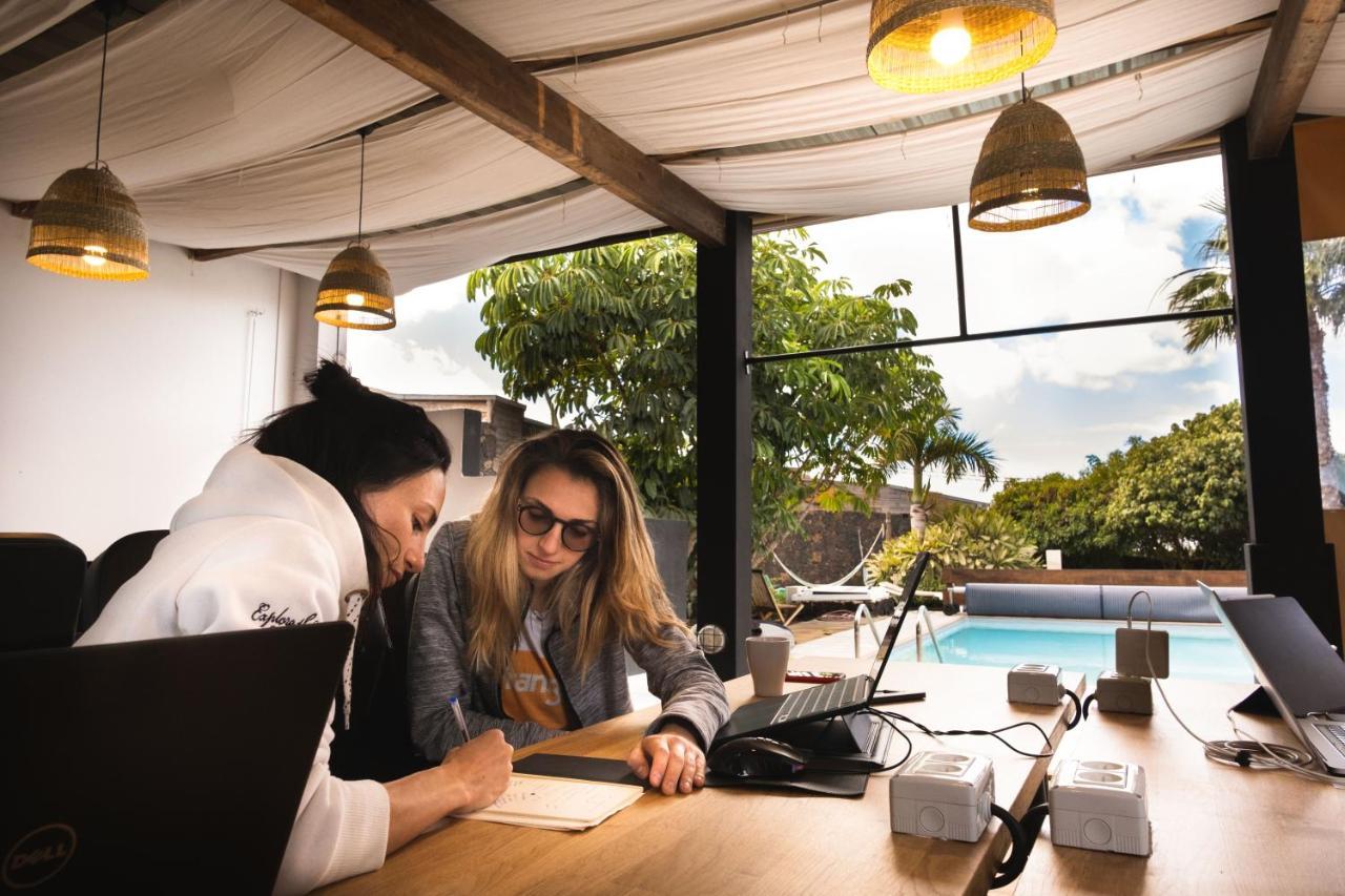 Creative Harbour Fuerteventura Hostel Lajares Exterior photo